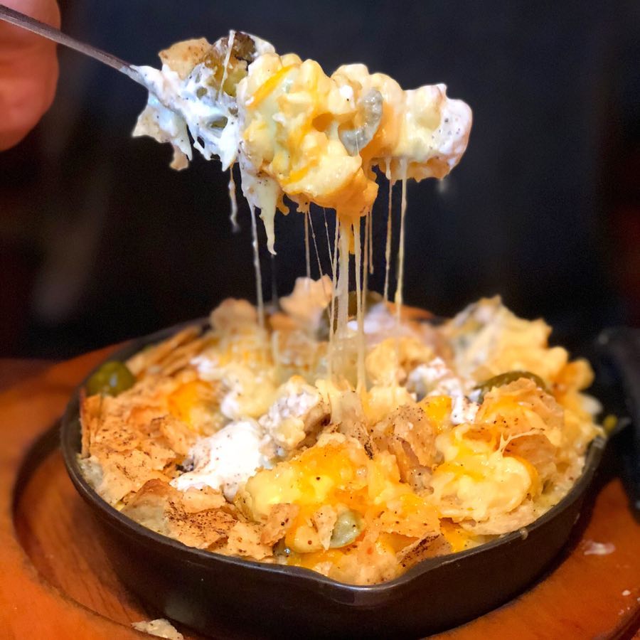 Mac & Cheeses